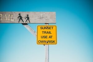 common warning signs and response methods